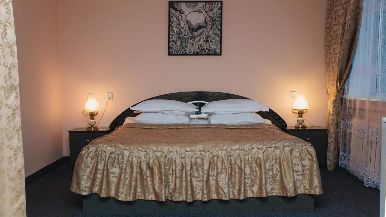 Aktobe Hotel Luaran gambar