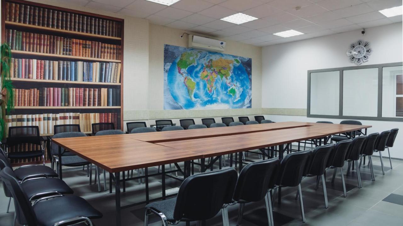 Aktobe Hotel Luaran gambar