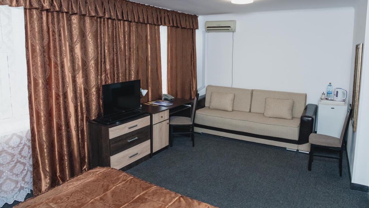 Aktobe Hotel Luaran gambar